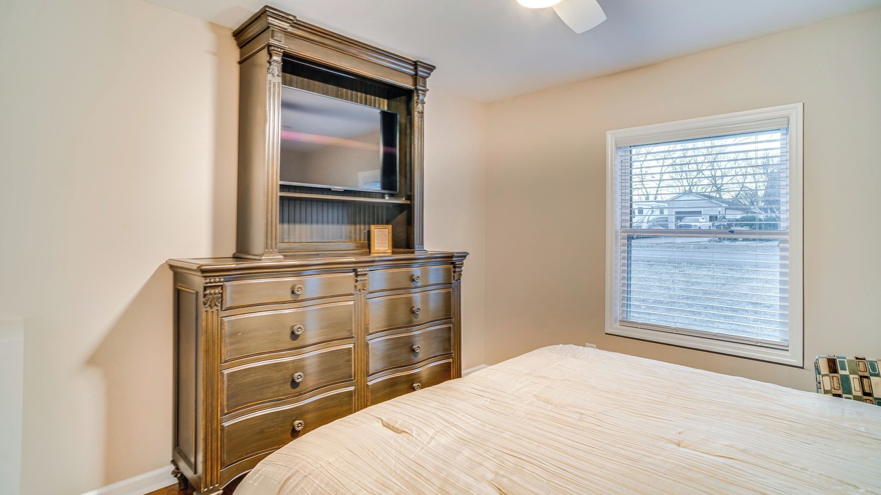 Photo of Bedroom in Hendersonville