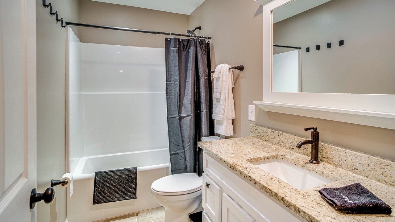 Photo of Bathroom in Hendersonville