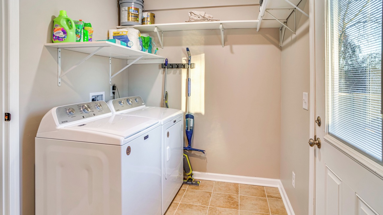 Photo of Bedroom in Hendersonville