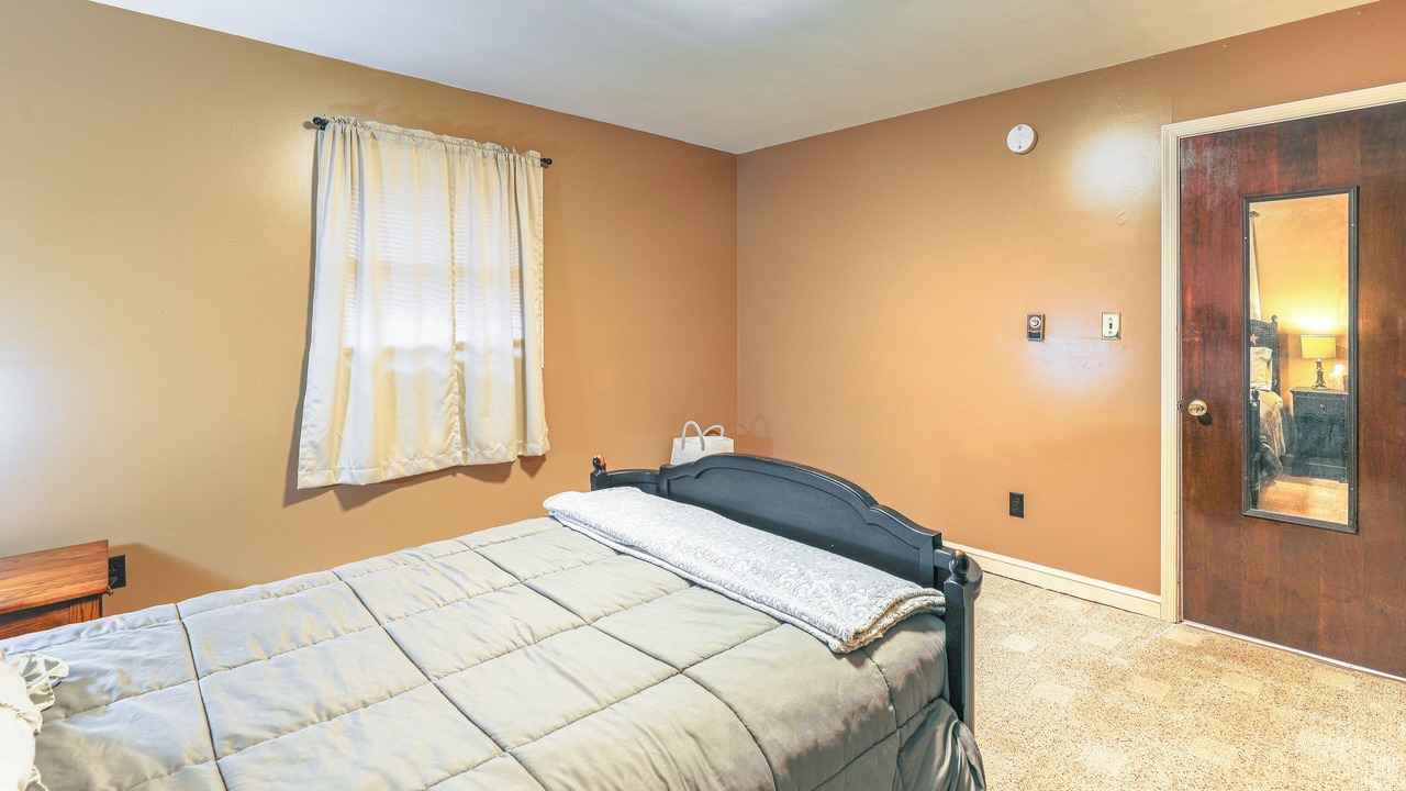 Photo of Bedroom in Allen