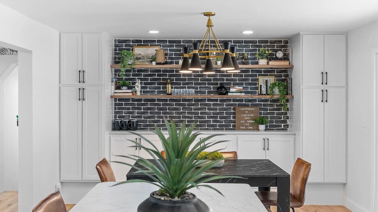 Photo of Livingroom in St. Charles