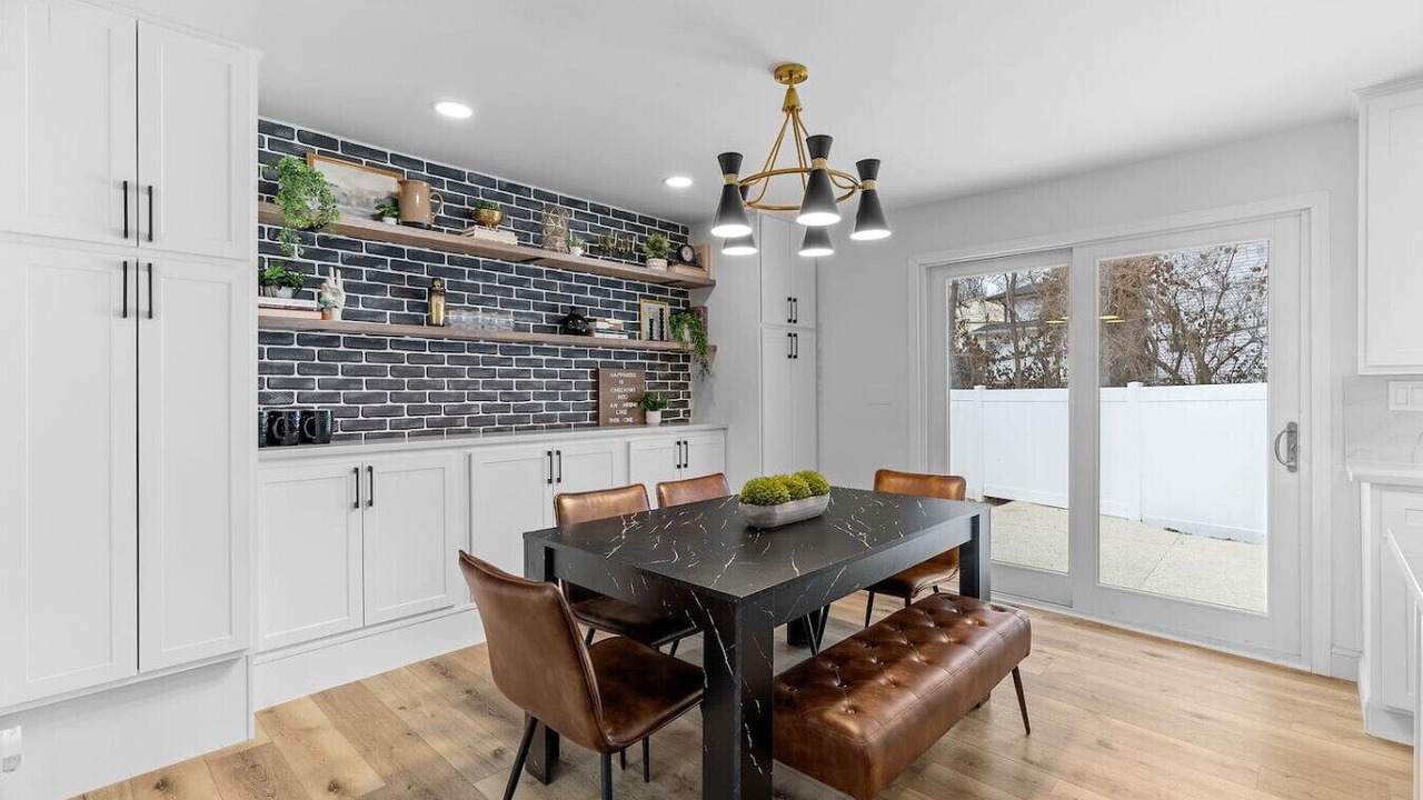 Photo of Livingroom in St. Charles