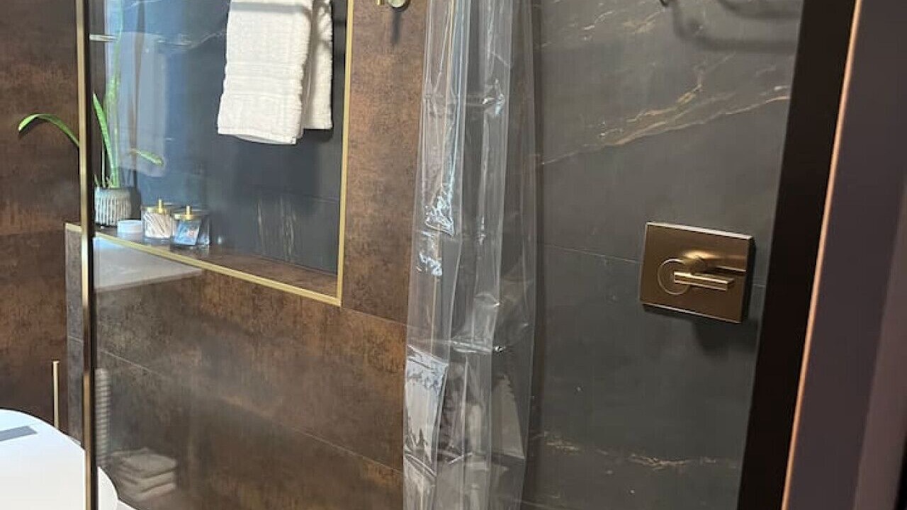 Photo of Bathroom in Laurelhurst