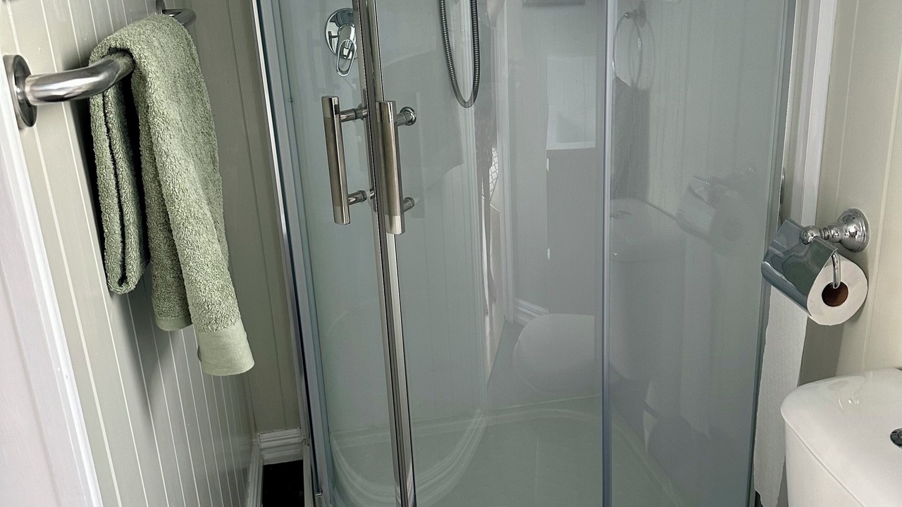 Photo of Bathroom in Whakapirau