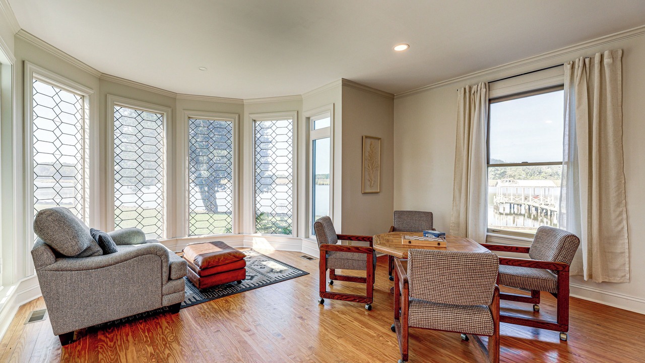 Photo of Others in Allen