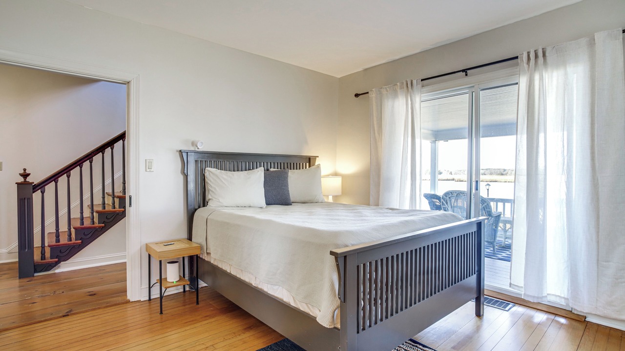 Photo of Others in Allen