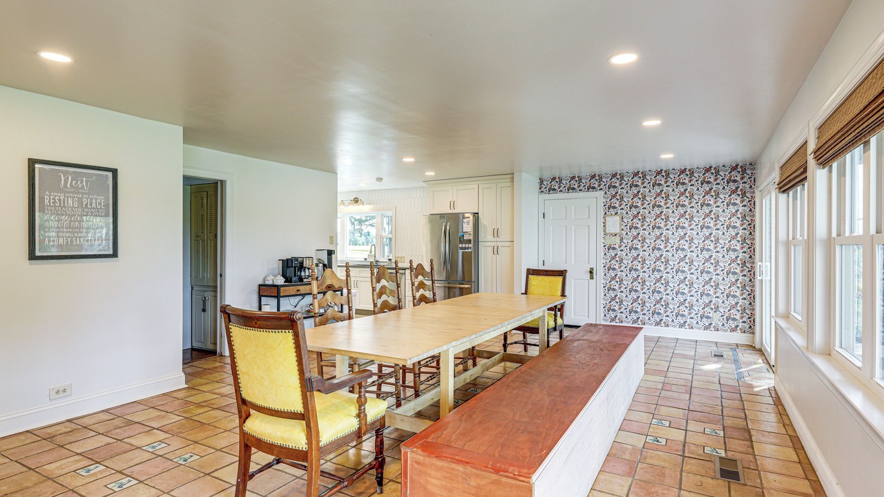 Photo of Others in Allen