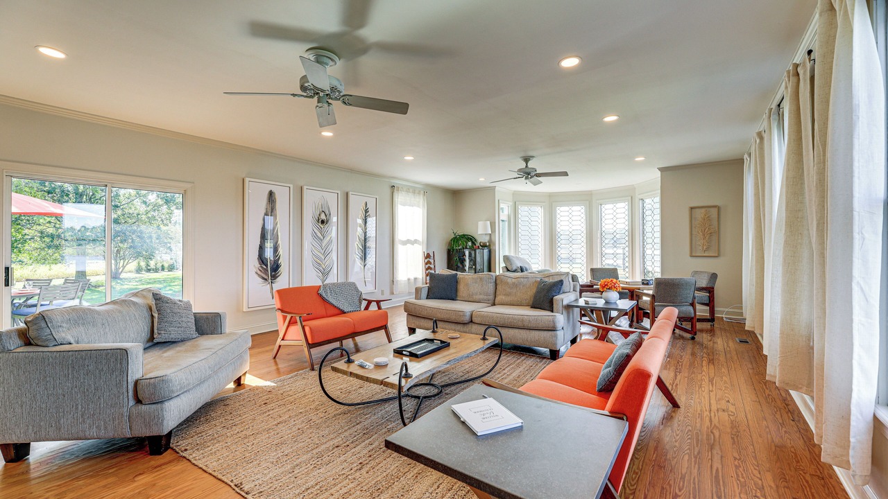 Photo of Livingroom in Allen