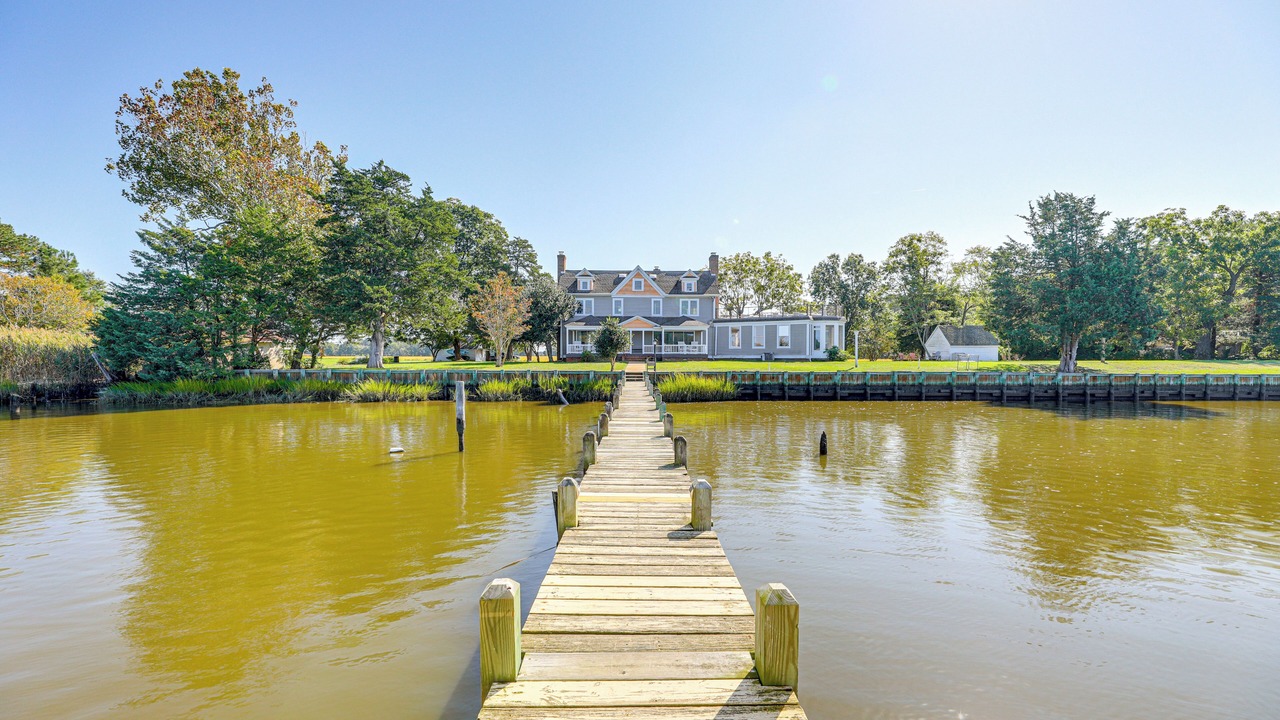 Photo of Others in Allen