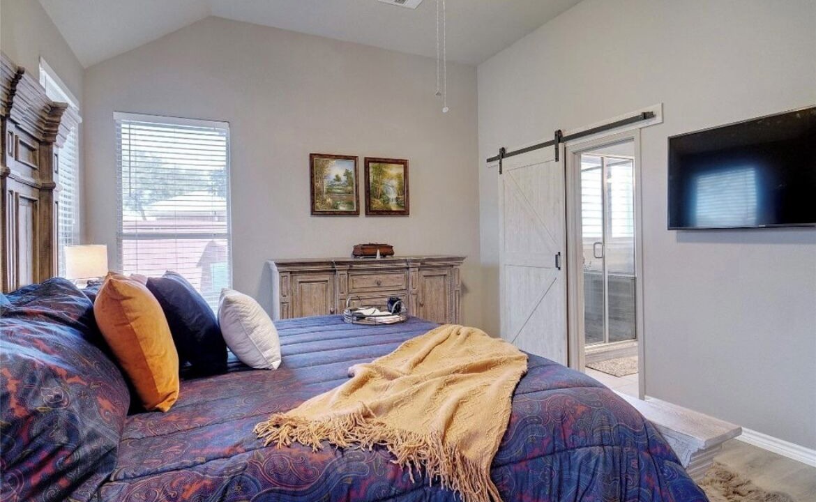 Photo of Bedroom in Fossil Creek
