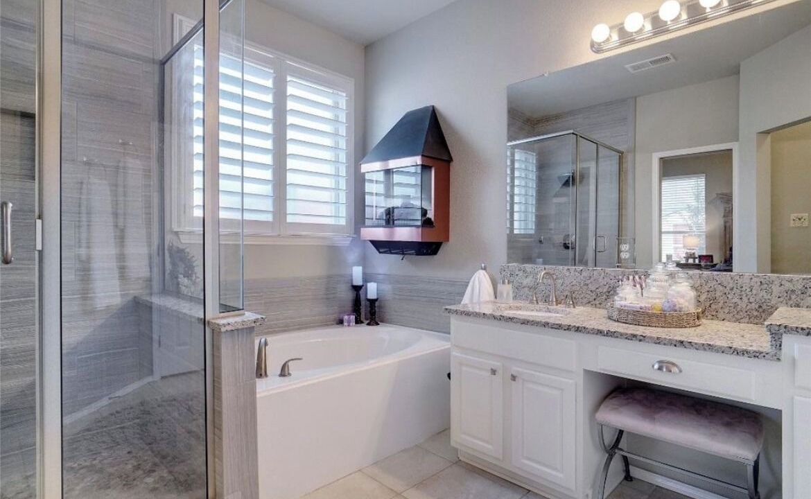 Photo of Bathroom in Fossil Creek