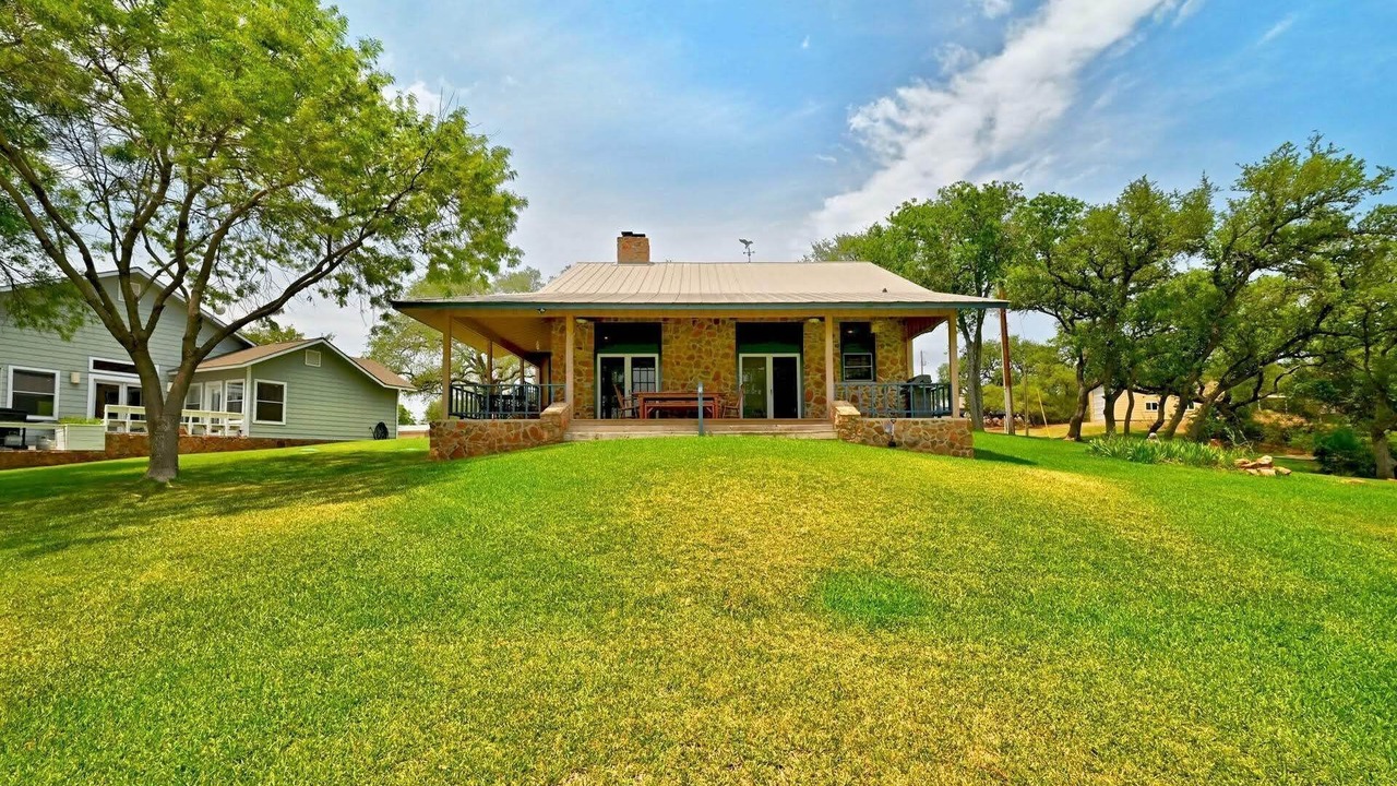 Photo of Outdoor in Burnet