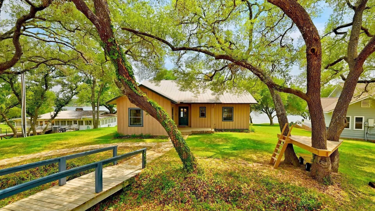 Photo of Outdoor in Burnet