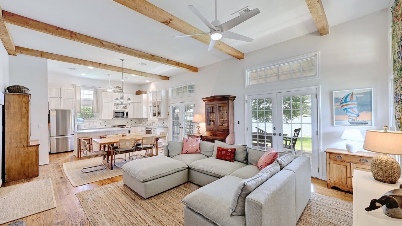 Photo of Livingroom in Burnet