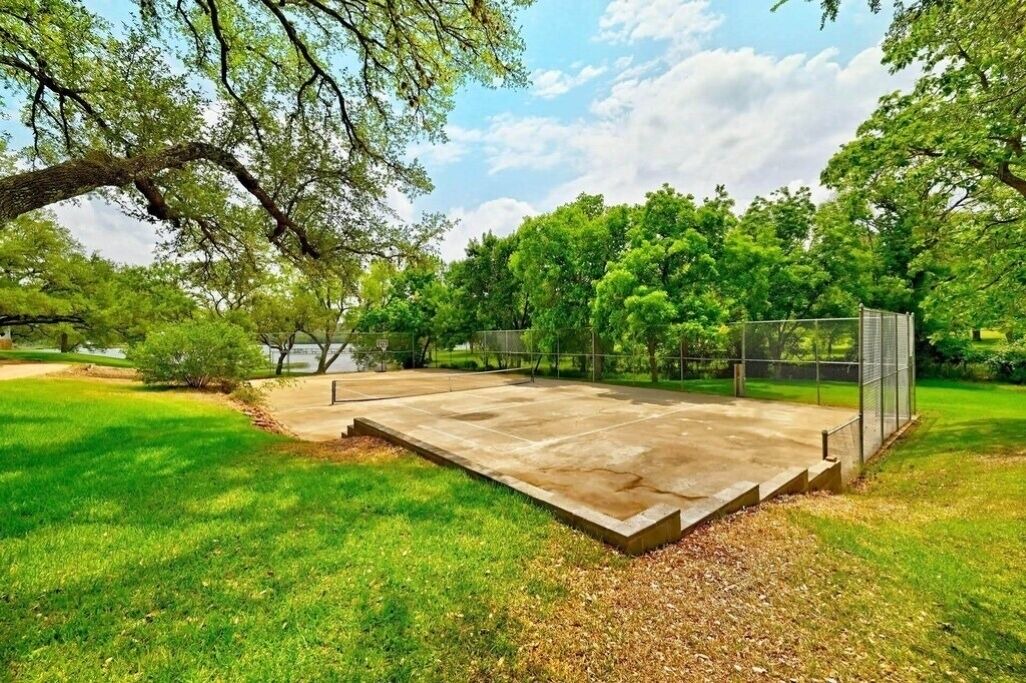 Photo of Others in Burnet