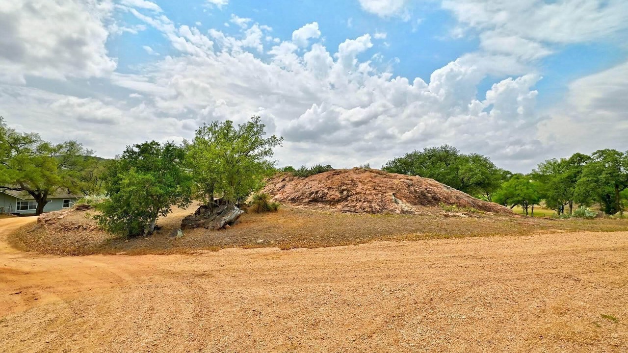 Photo of Others in Burnet