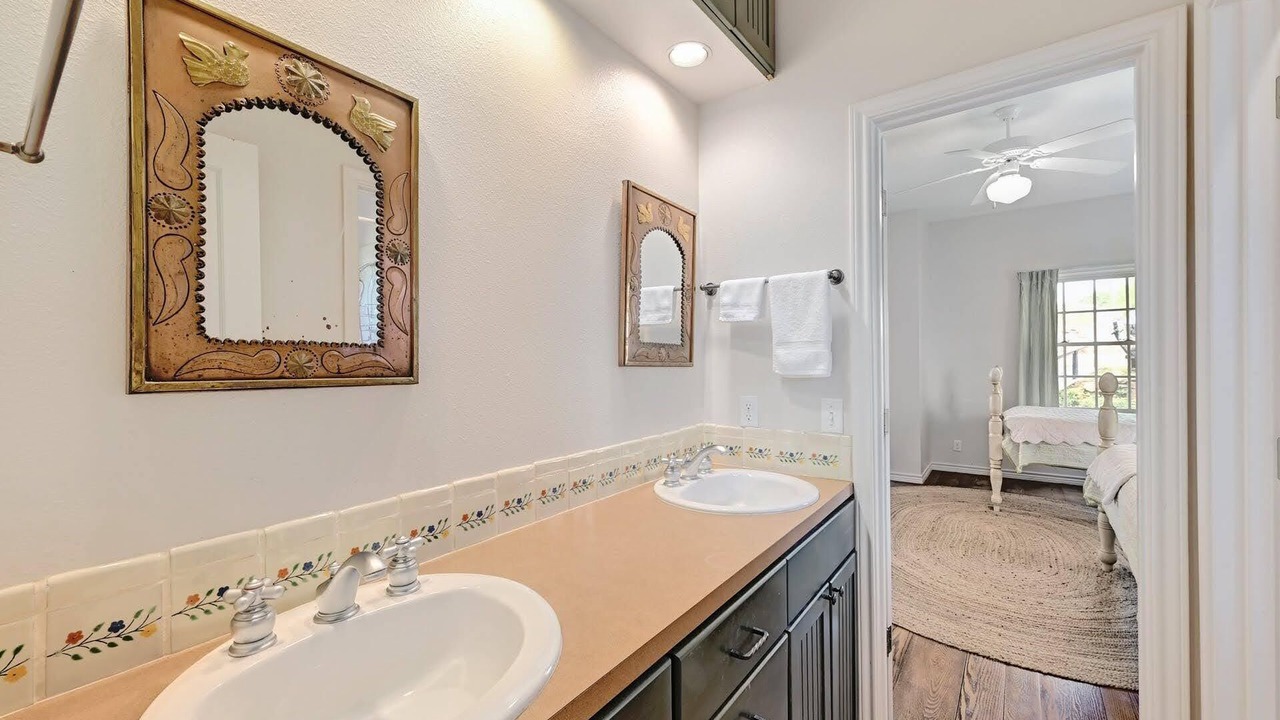 Photo of Bathroom in Burnet