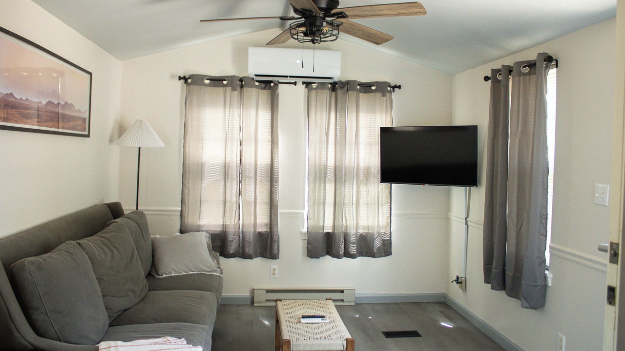 Photo of Livingroom in Fidelity