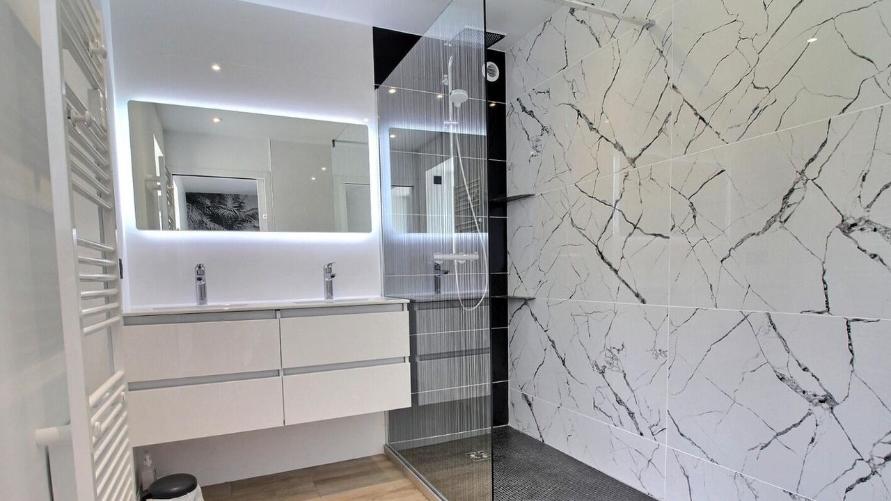 Photo of Bathroom in Plouhinec