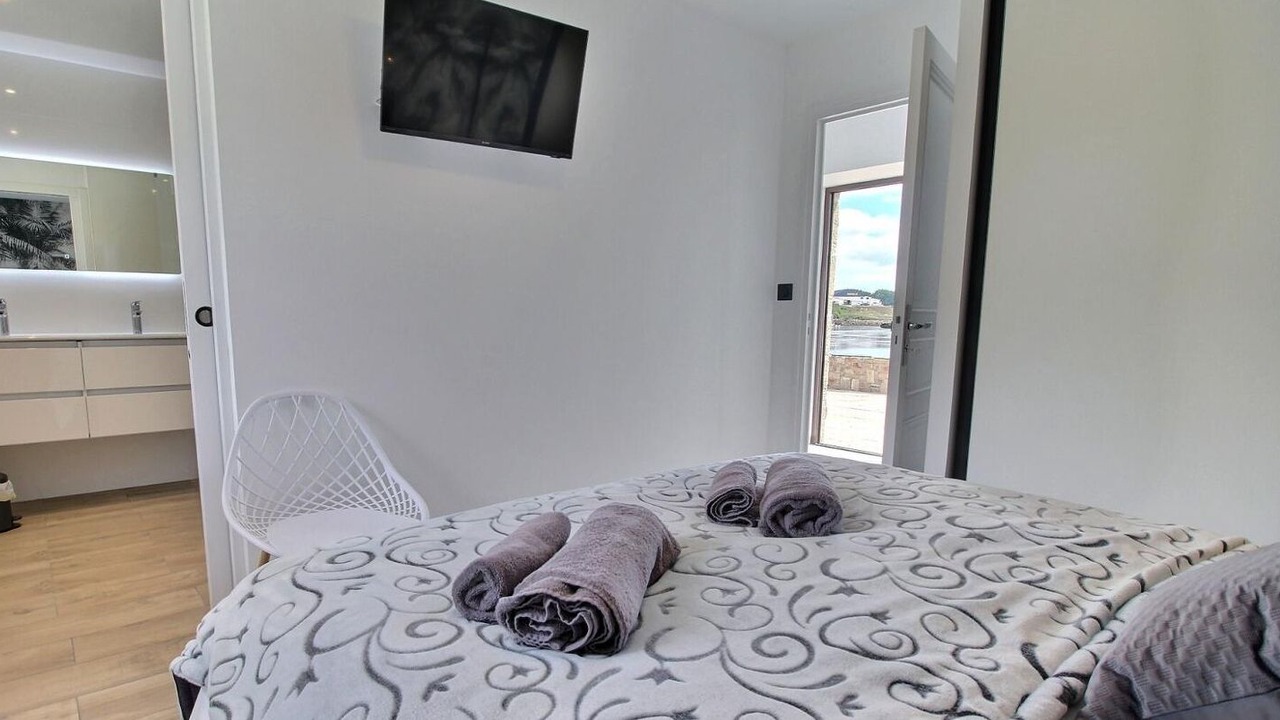 Photo of Bedroom in Plouhinec