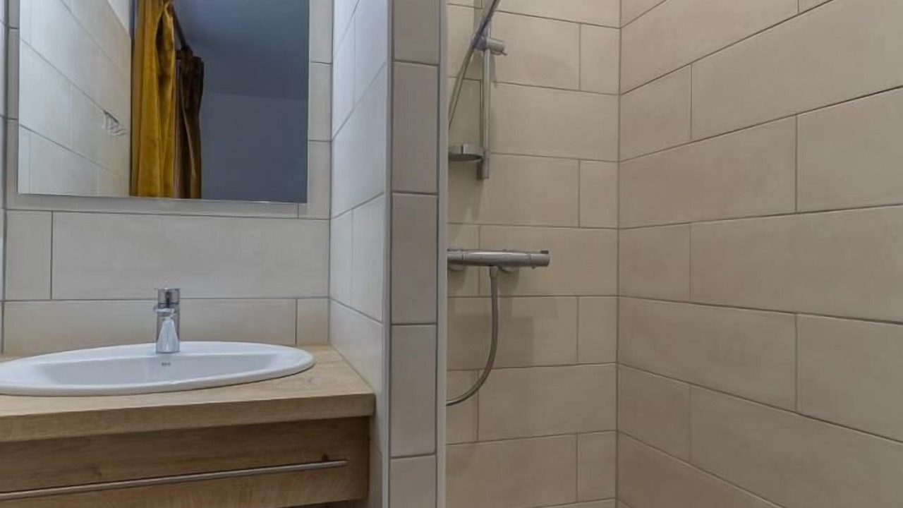Photo of Bathroom in Murat-le-Quaire