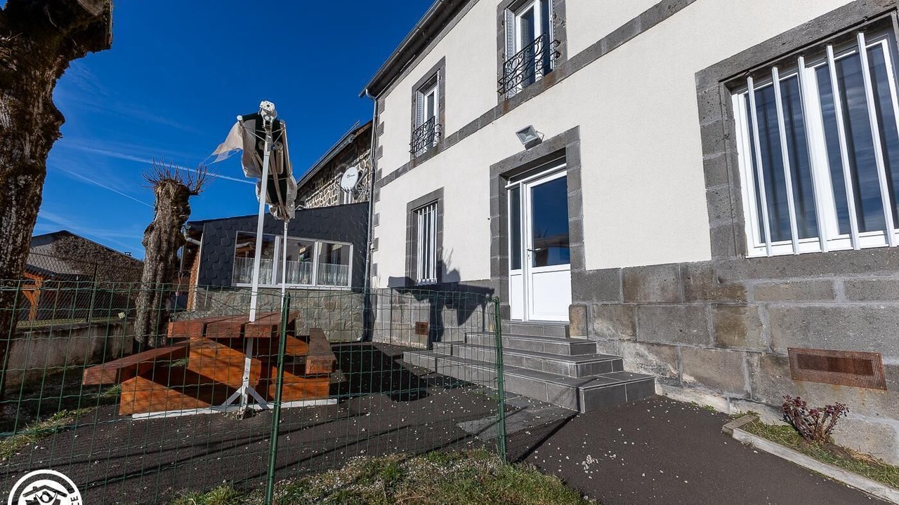 Photo of Outdoor in Murat-le-Quaire