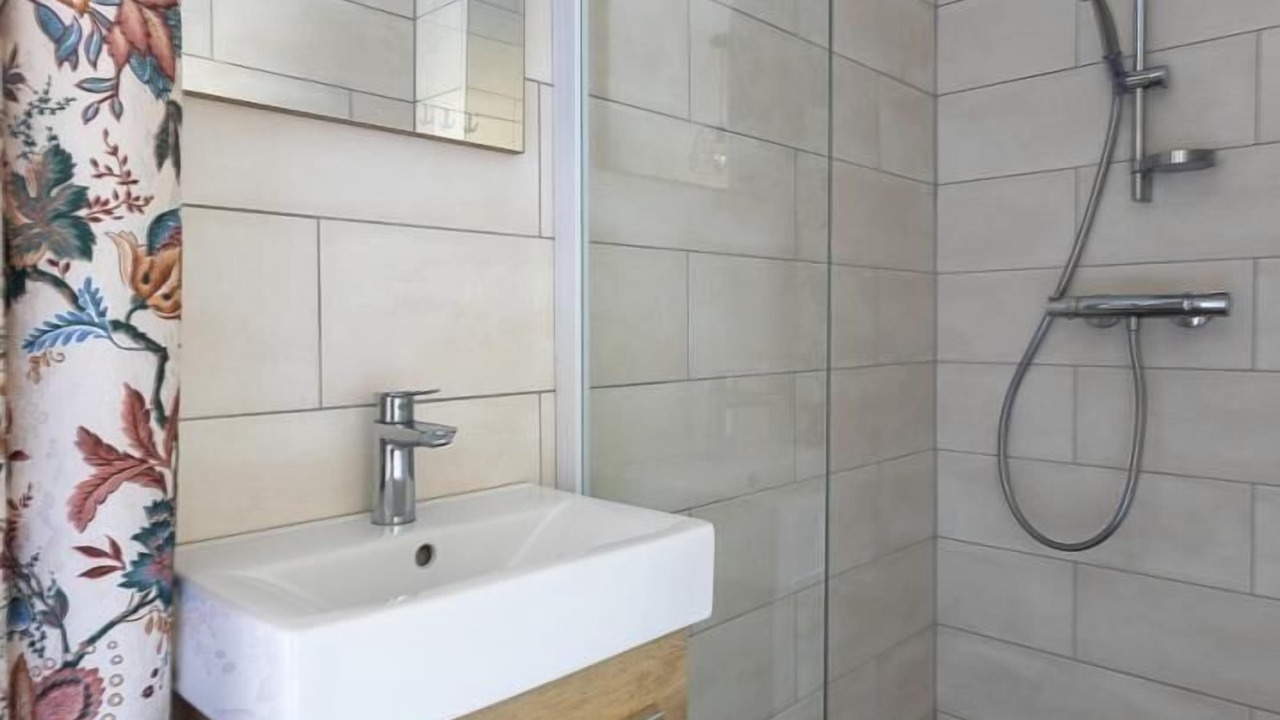 Photo of Bathroom in Murat-le-Quaire