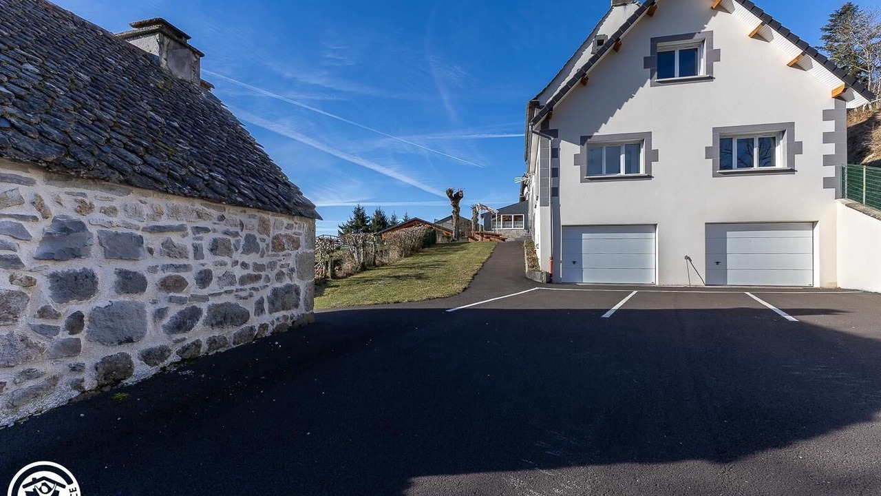 Photo of Outdoor in Murat-le-Quaire