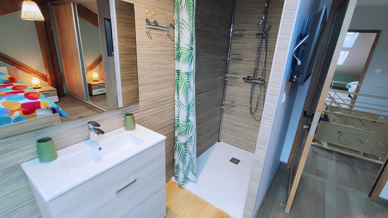 Photo of Bathroom in Yoncq