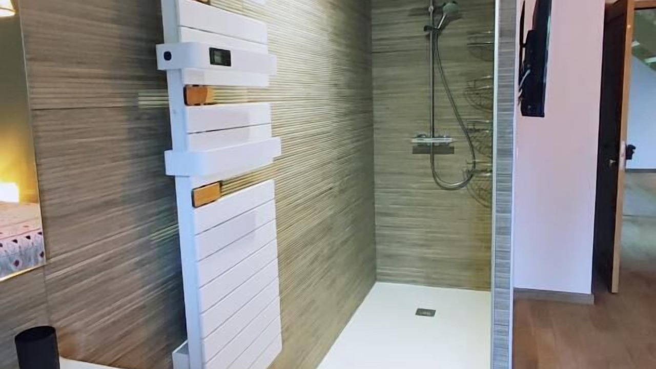 Photo of Bathroom in Yoncq