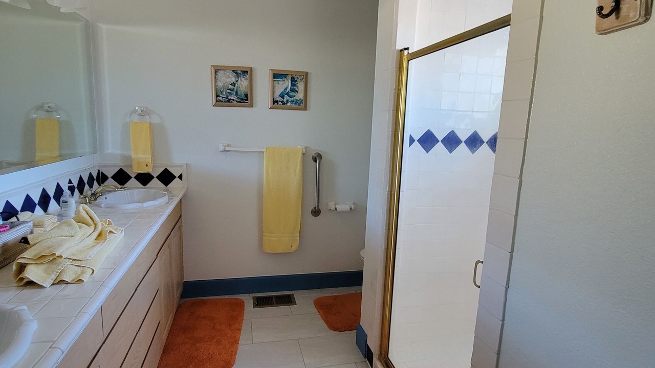 Photo of Bathroom in Truth or Consequences