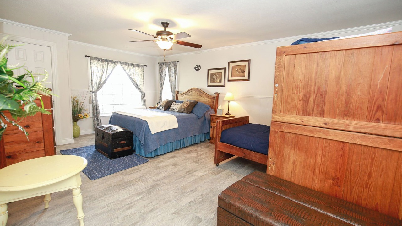 Photo of Bedroom in Marble Falls