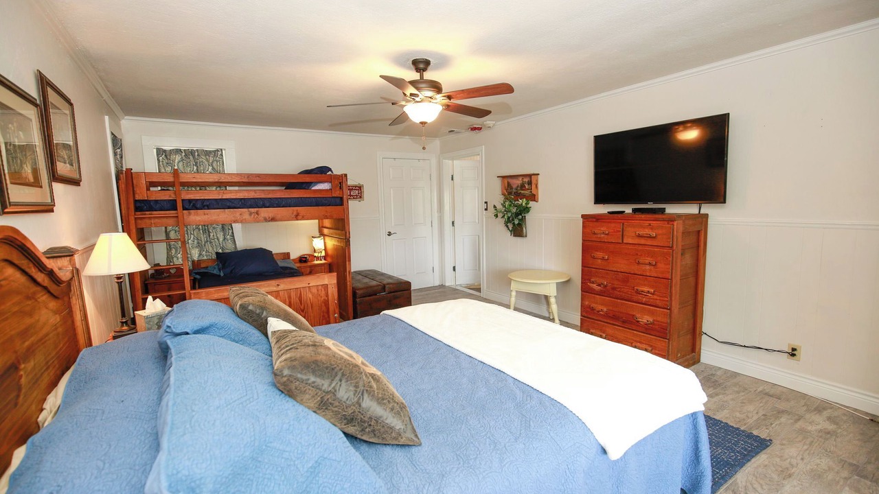 Photo of Bedroom in Marble Falls