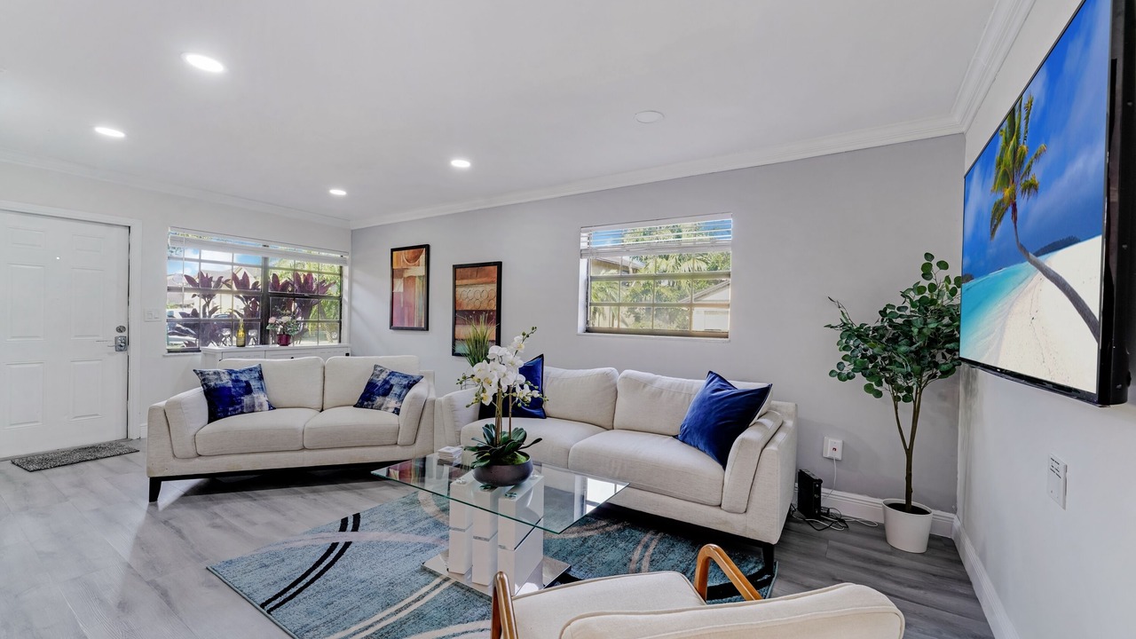 Photo of Livingroom in Ives Estates