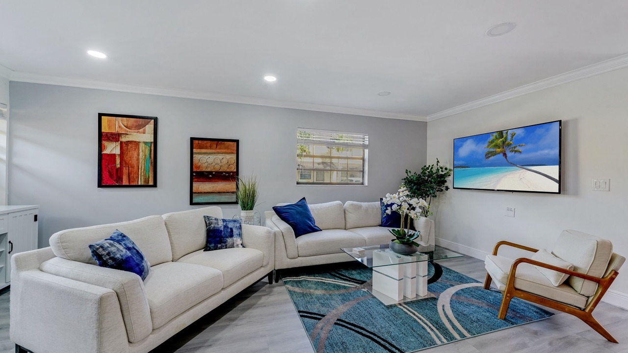 Photo of Livingroom in Ives Estates