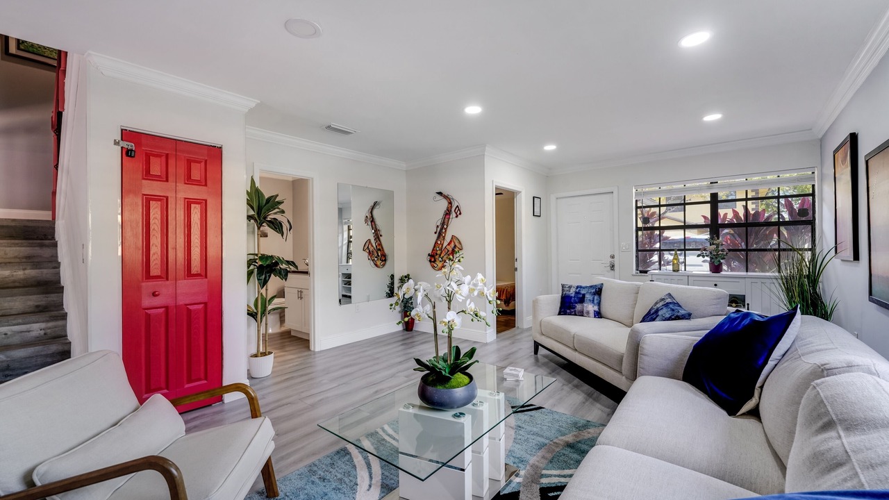 Photo of Livingroom in Ives Estates