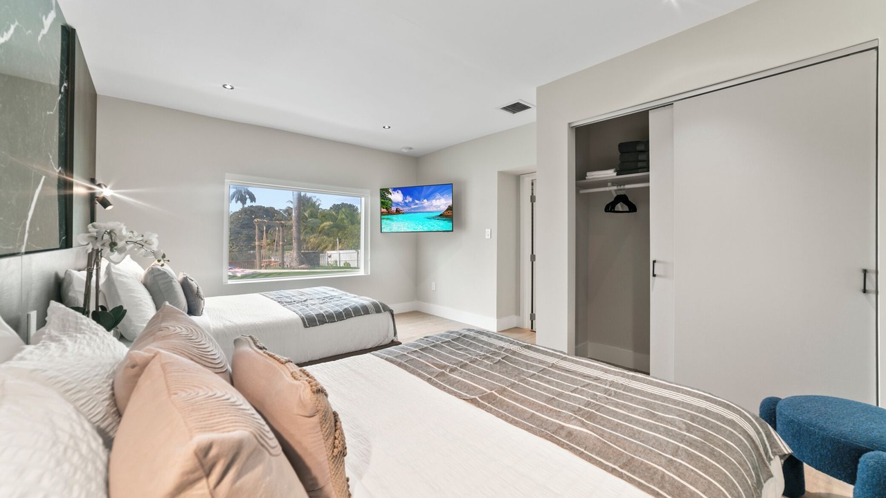 Photo of Bedroom in Miami Gardens