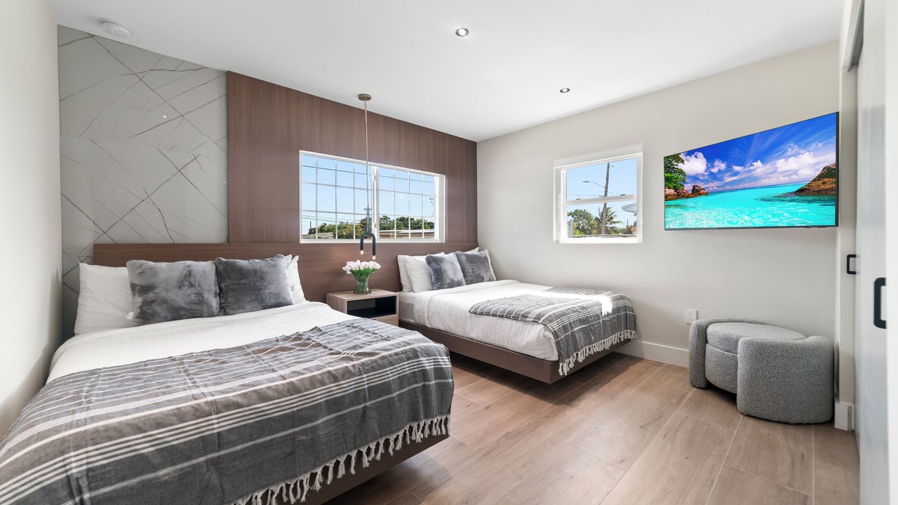 Photo of Bedroom in Miami Gardens