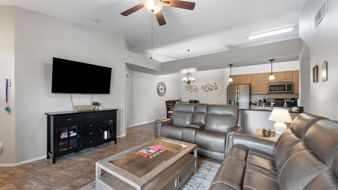 Photo of Livingroom in Parkwood Ranch