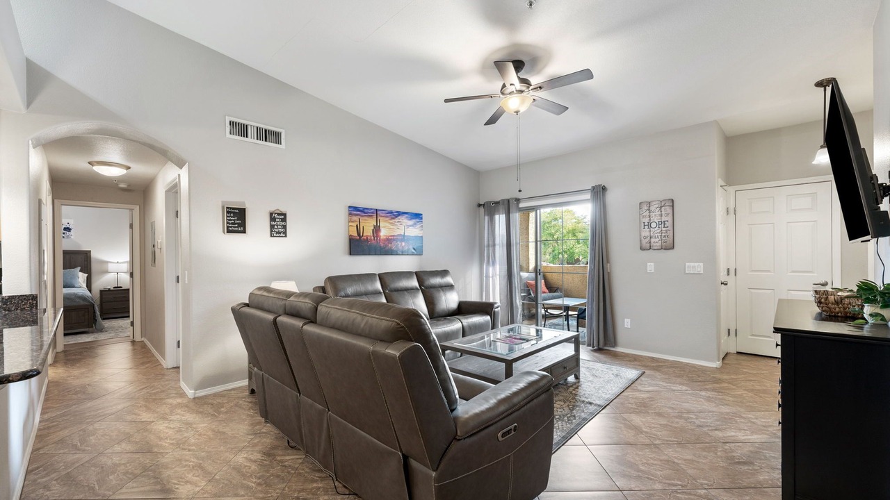 Photo of Livingroom in Parkwood Ranch