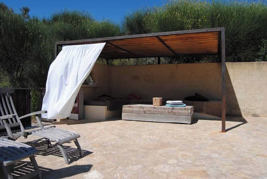 Photo of Patio Balcony in Roche-Saint-Secret