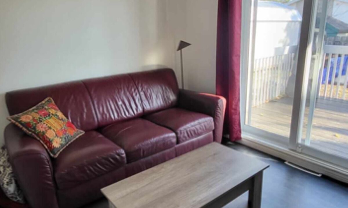 Photo of Livingroom in Longueuil