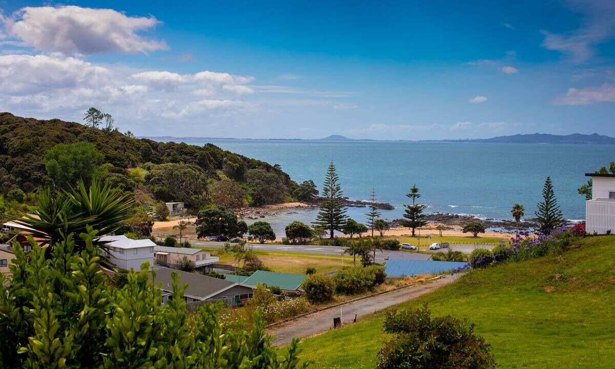 Photo of Others in Cable Bay