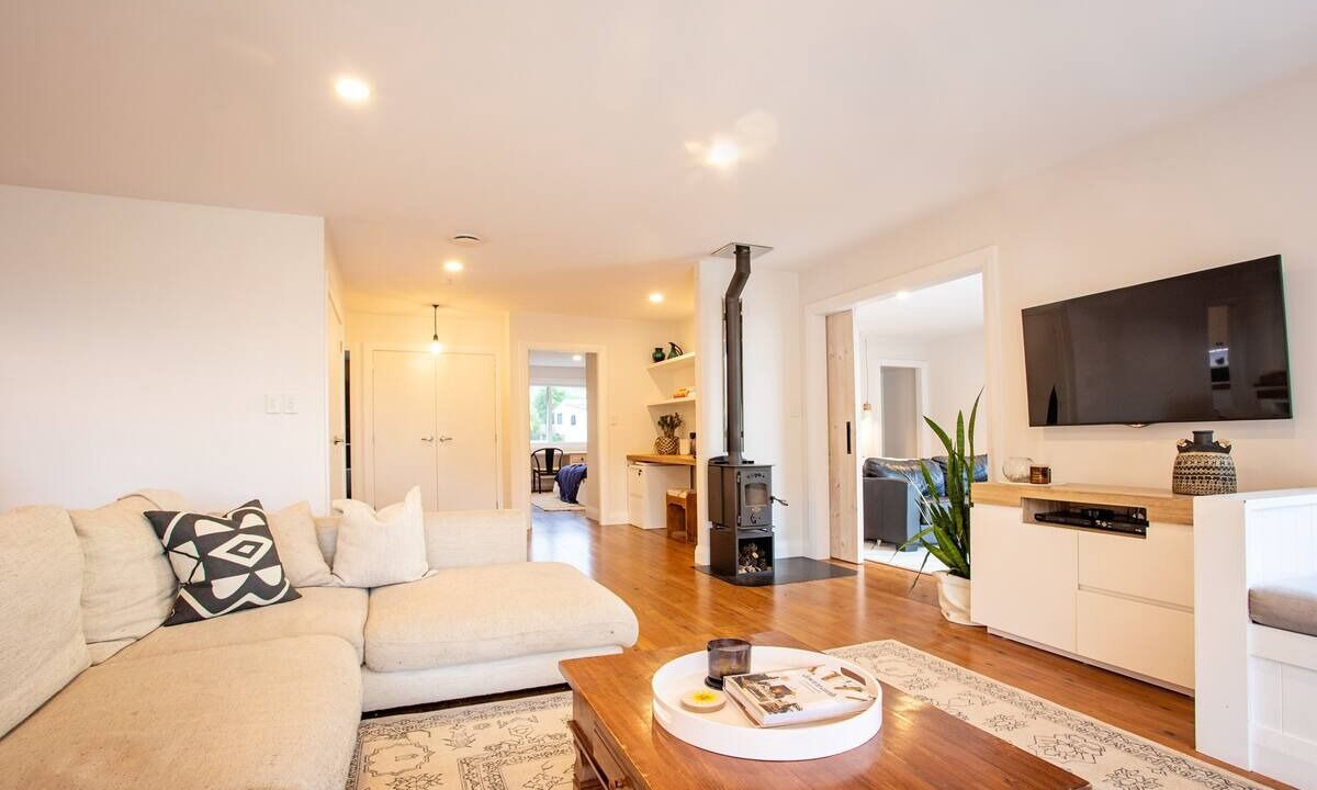 Photo of Livingroom in Cable Bay