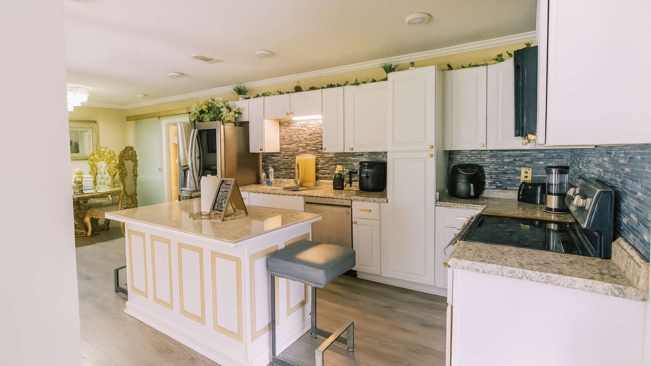 Photo of Kitchen in Garden City