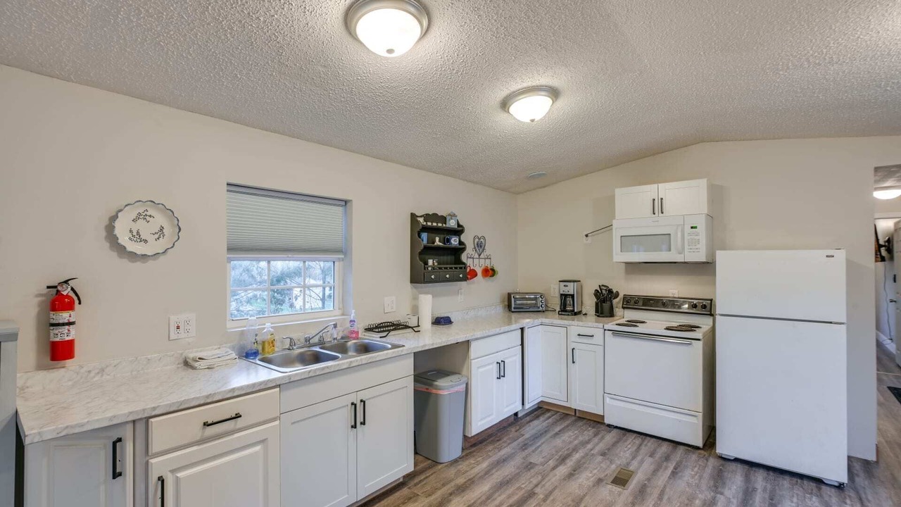 Photo of Kitchen in Glenburn