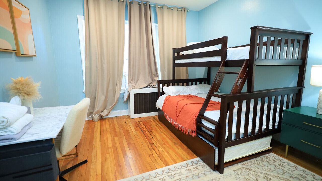 Photo of Bedroom in Upham's Corner