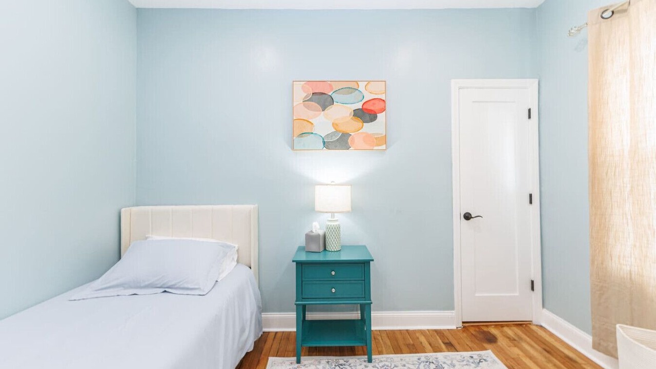 Photo of Bedroom in Upham's Corner