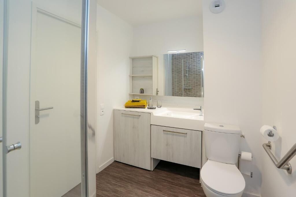 Photo of Bathroom in Calais