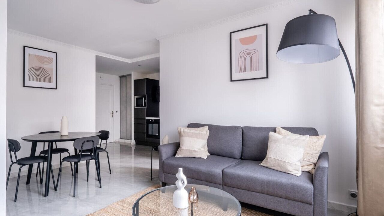 Photo of Livingroom in Levallois-Perret